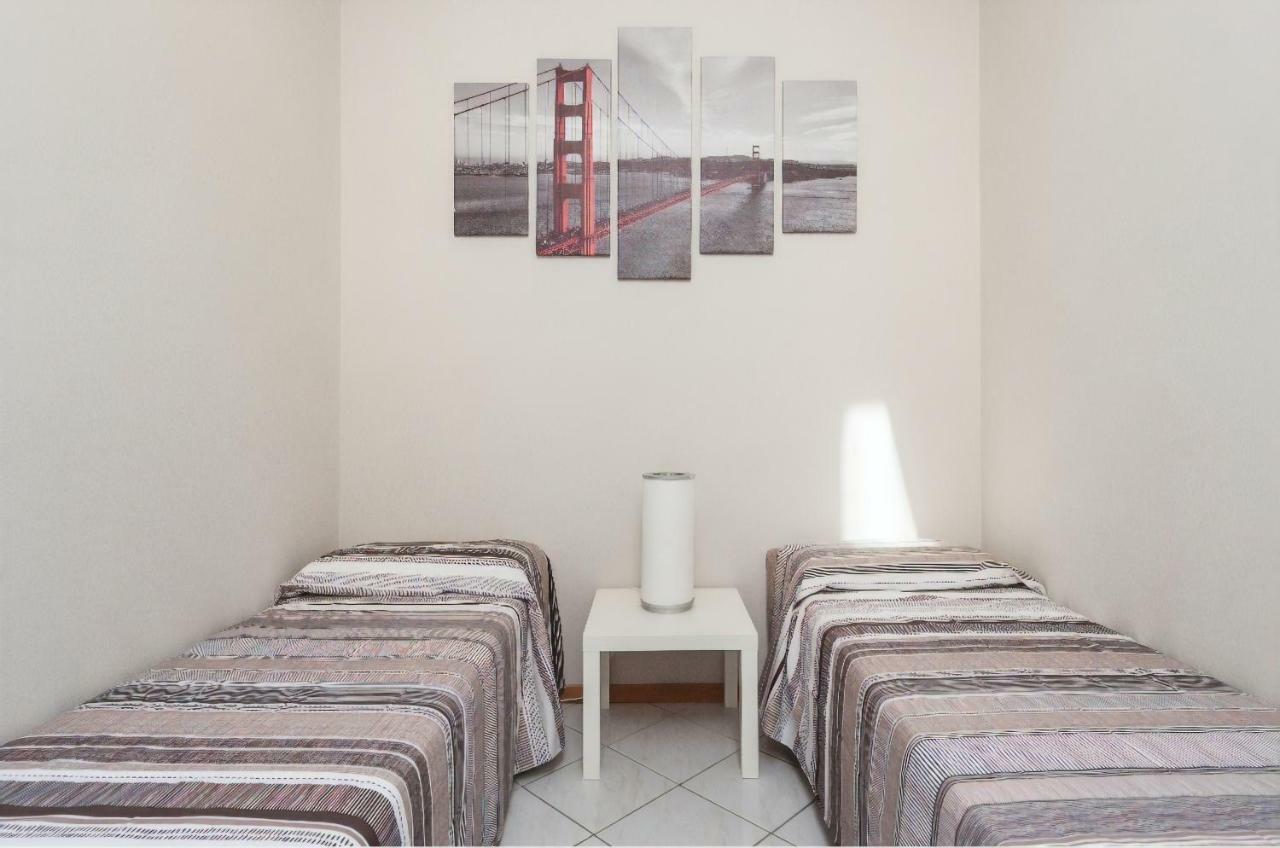 La Casina Gialla Independent House - Near The Walls ルッカ エクステリア 写真